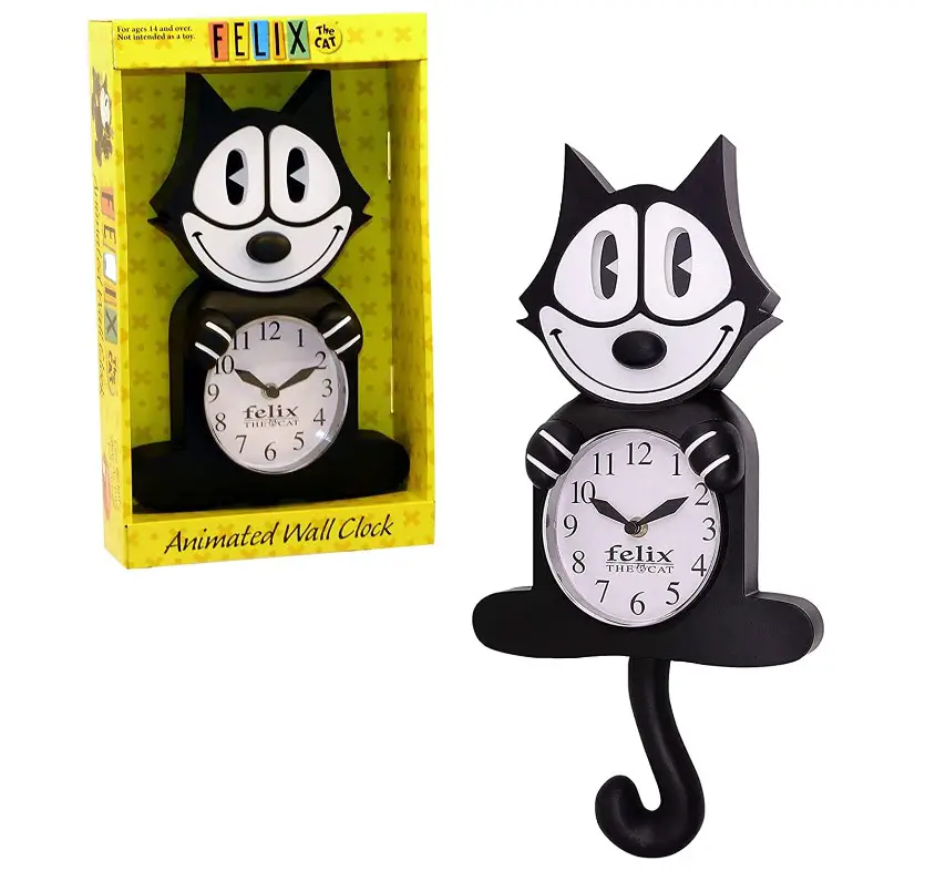 Relógio de parede em formato de gato preto. 