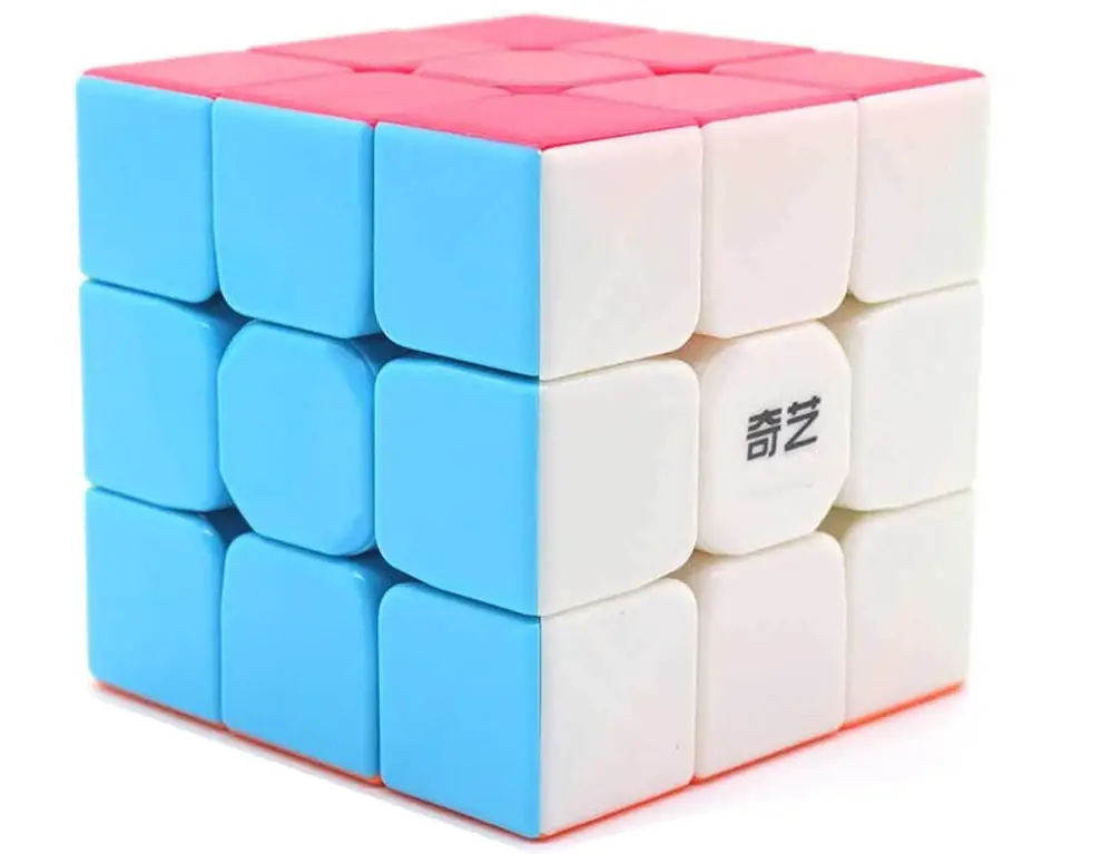 Cubo mágico colorido para crianças de 10 anos.