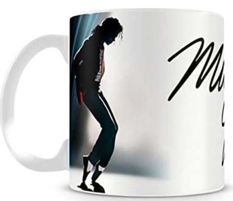 Caneca com imagem e assinatura de Michael Jackson. 